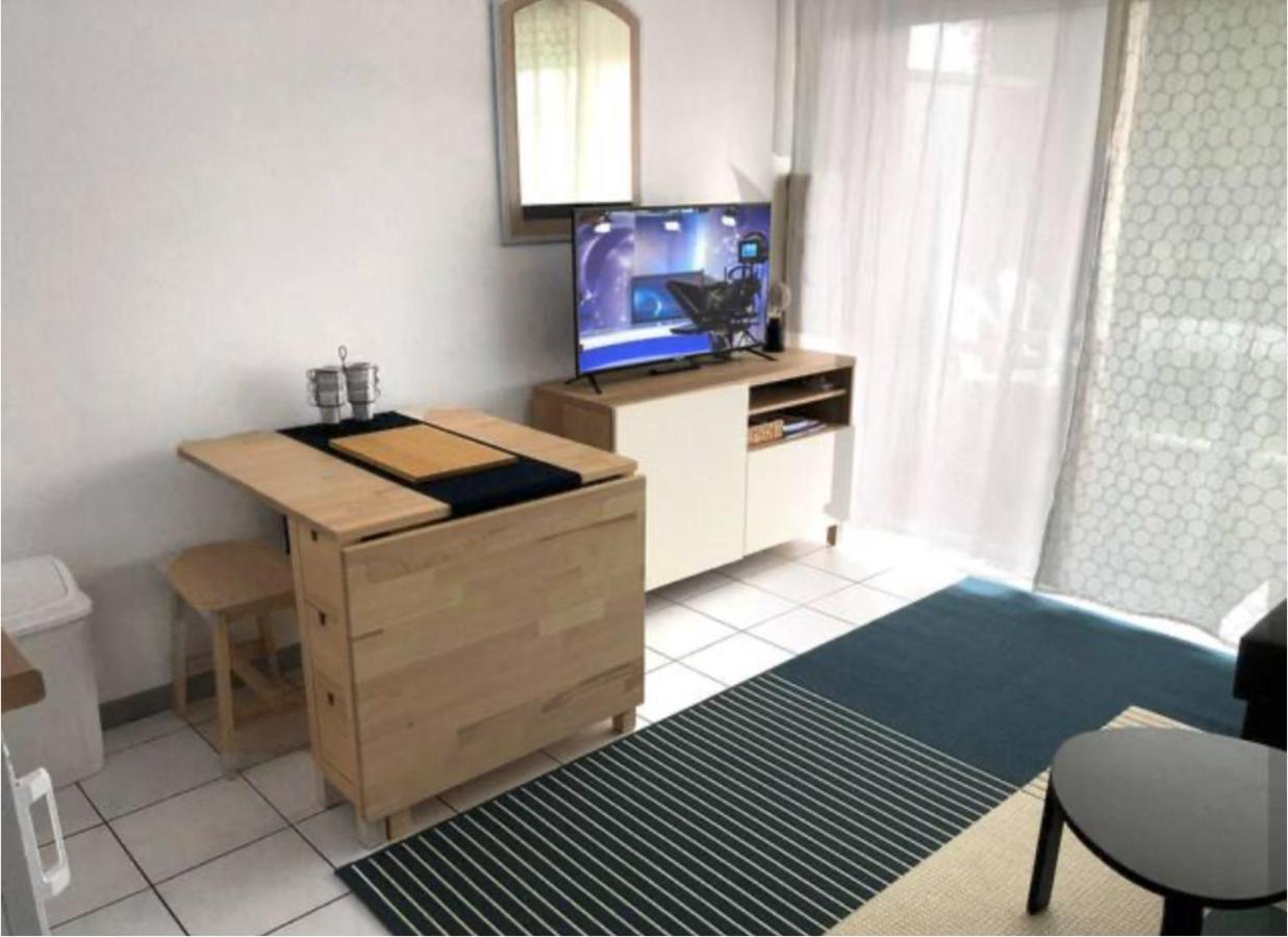 Studio Au Calme Avec Piscine, Face Golf, Parking Gratuit, Tout A Pied A 10Mn Centre Ville Ciboure Luaran gambar